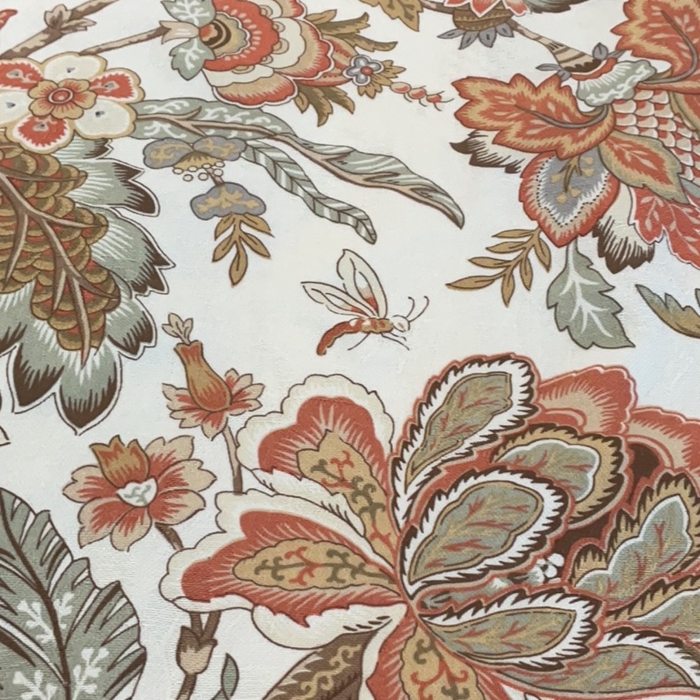 Raymond Waites pillow shams. 100% premium cotton.